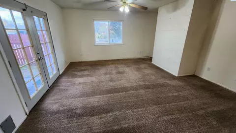 Living - 630 NW Cleveland, Pullman, WA 99163 photo 4 of 4