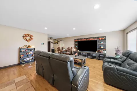 Other - 645 E Ash Pl, Othello, WA 99344 photo 2 of 10