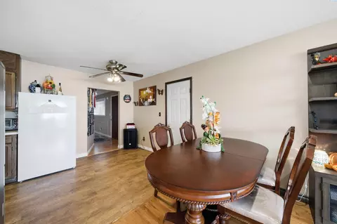 Dining - 645 E Ash Pl, Othello, WA 99344 photo 1 of 1