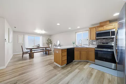 Kitchen - 7903 Saturna Dr, Pasco, WA 99301 photo 1 of 3