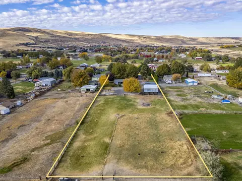 27405 S 855th Pr SE, Kennewick, WA 99338