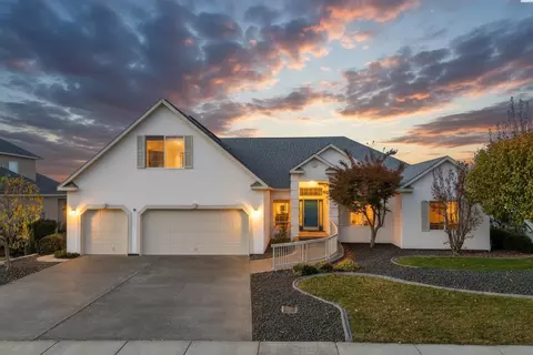 2665 Maidstone St, Richland, WA 99354