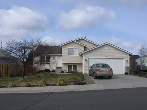1725 NW Arcadia Dr, Pullman, WA 99163 photo 1