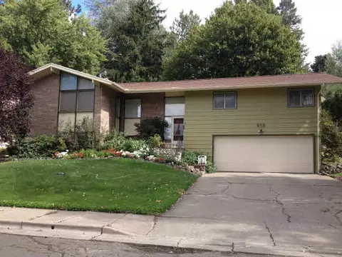 910 SE High St, Pullman, WA 99163 photo 1
