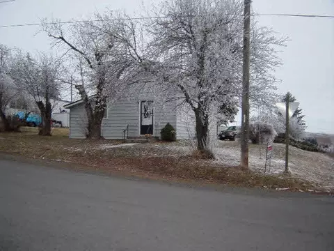 902 Gregor St, Colton, WA 99113 photo 1