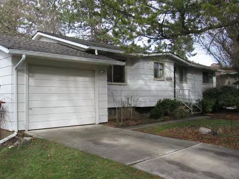 1235 NW Douglas Dr, Pullman, WA 99163 photo 1