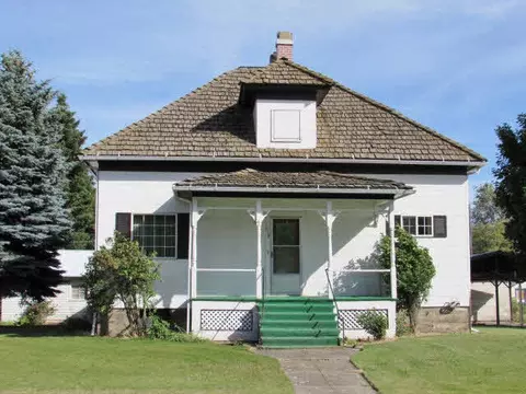 115 3rd St, Endicott, WA 99125 photo 1