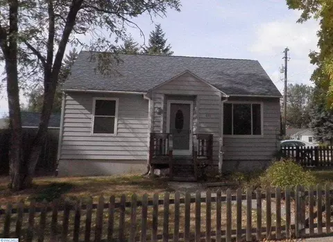 635 NW Gary St, Pullman, WA 99163 photo 1