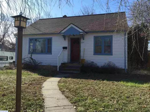 725 NW Charlotte St, Pullman, WA 99163 photo 1