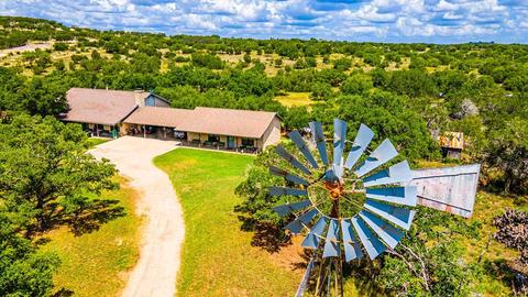 520 Dominion Rnch, Junction, TX 76849 photo 1