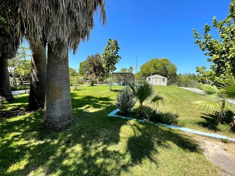 204 Studer St, Uvalde, TX 78801 photo 1