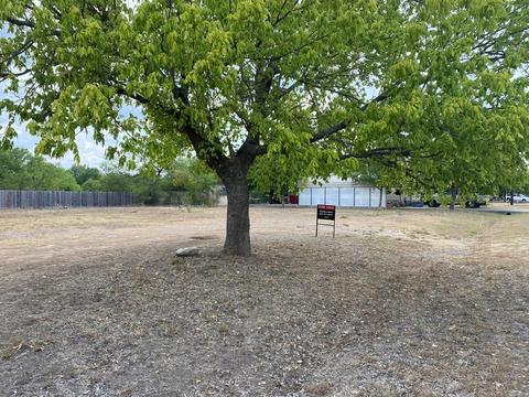 110 Riverpark Dr, Ingram, TX 78025 photo 1