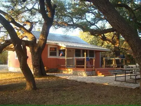 486 Turkey Trot, Uvalde, TX 78801 photo 1