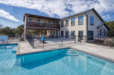 210 Bluebonnet Dr, Concan, TX 78838