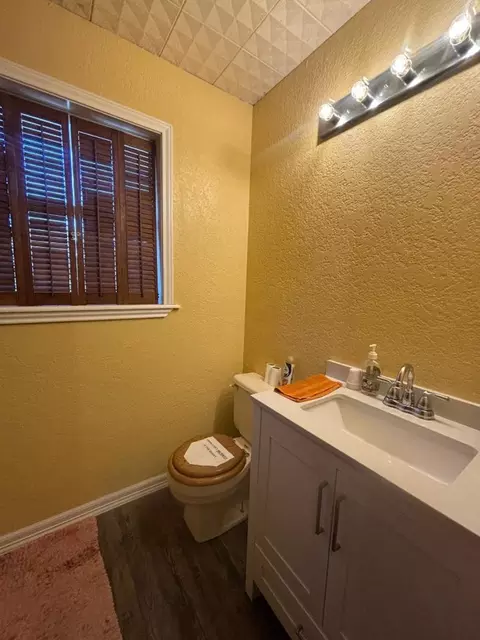 9 Oak Ln, Camp Wood, TX 78833 photo 4