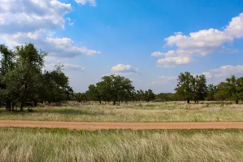 196 Apache Trce, Harper, TX 78631
