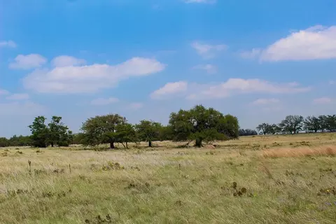 187 Nantan Ln, Harper, TX 78631