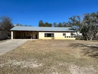 111 Fourth St, Ingram, TX 78025 photo 1