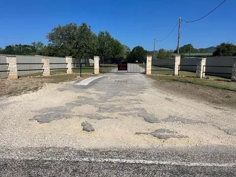00 Hwy 55, Barksdale, TX 78828