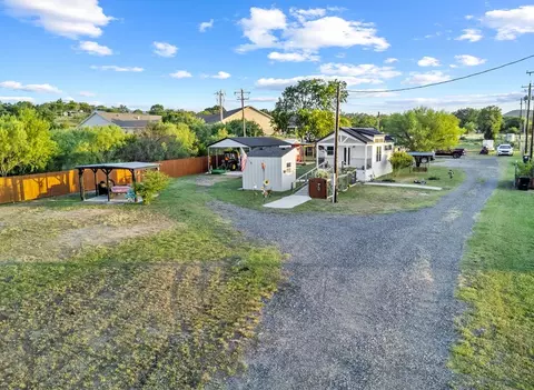 286 Hwy 173, Bandera, TX 78003