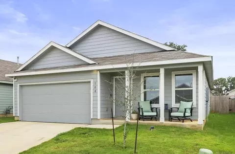 108 Ciarans Xing, Fredericksburg, TX 78624