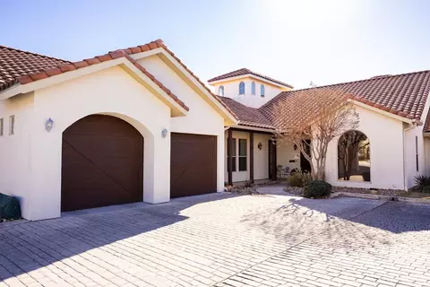 3801- Apt 12 Club House Rd, Kerrville, TX 78028