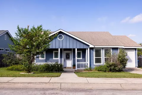 129 N Jasper Ln, Kerrville, TX 78028