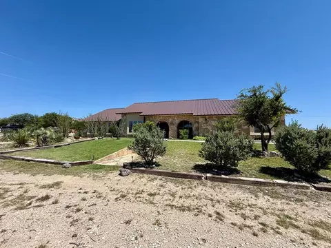 10 1, Sanderson, TX 79848