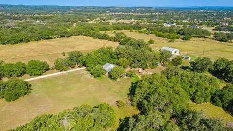 46 Lewis Rd, Boerne, TX 78006