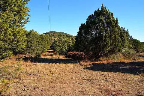 4223 Hwy 173, Bandera, TX 78003