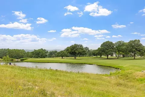 4364 Comanche Trace Dr, Kerrville, TX 78028