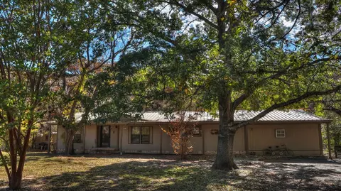 6608 N Hwy 83n, Leakey, TX 78873