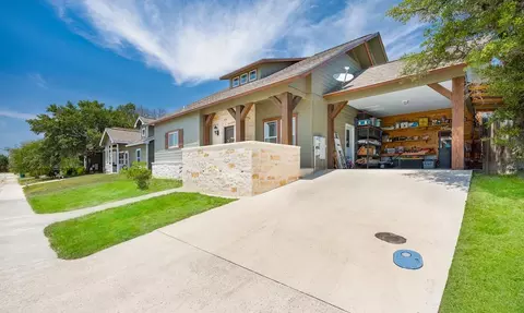116 Jasper Ln, Kerrville, TX 78028