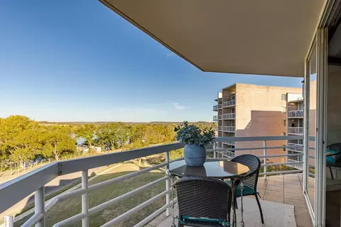 1006 Guadalupe St, Kerrville, TX 78028