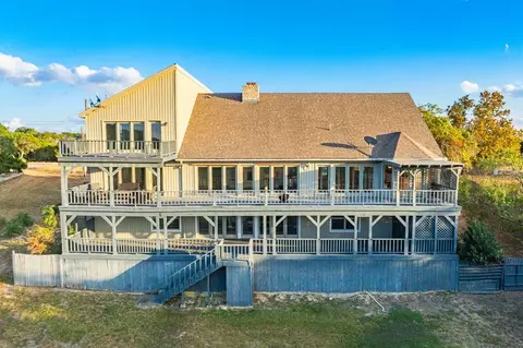 194 Crockett Dr, Kerrville, TX 78028
