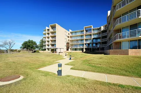 1000 Apt 4a Guadalupe St, Kerrville, TX 78028