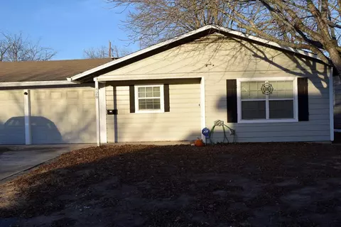 420 Bluebonnet Dr, Kerrville, TX 78028