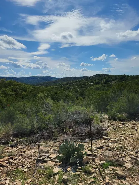 lot7 SW Fm 2523, Rocksprings, TX 78880