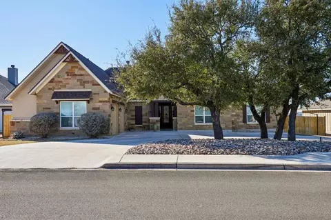 229 Yorktown Blvd, Kerrville, TX 78028