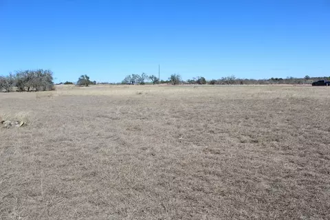 184 Lipan Loop, Harper, TX 78631 photo 6