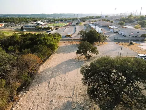 512 Yorktown Blvd, Kerrville, TX 78028
