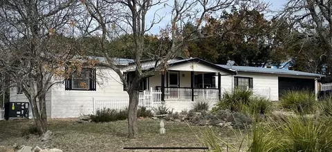 166 Sleepy Hollow Cir, Kerrville, TX 78028