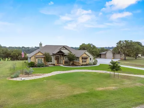 228 Lucky Rdg, Bandera, TX 78003