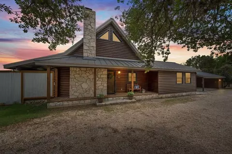101 Catalina Ct, Kerrville, TX 78028