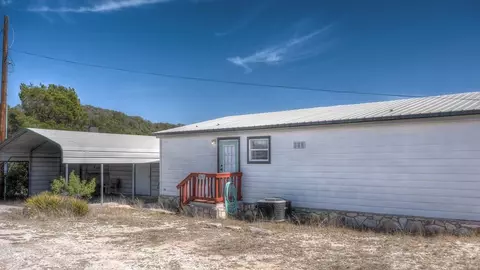 560 Pine Mountain Dr, Camp Wood, TX 78833