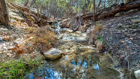 214 Hazelett Rd, Kerrville, TX 78028