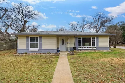 627 Elm St, Kerrville, TX 78028