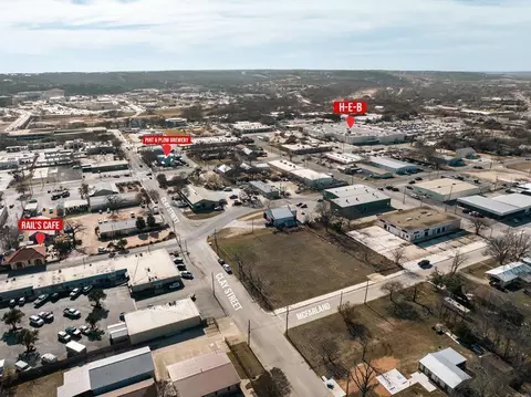 508 Clay St, Kerrville, TX 78028