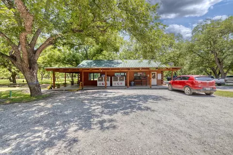 Exterior - 98 Red Wright Rd, Leakey, TX 78873 photo 8 of 15