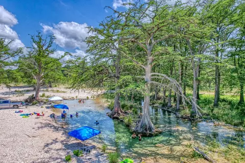 View/Area - 98 Red Wright Rd, Leakey, TX 78873 photo 9 of 10